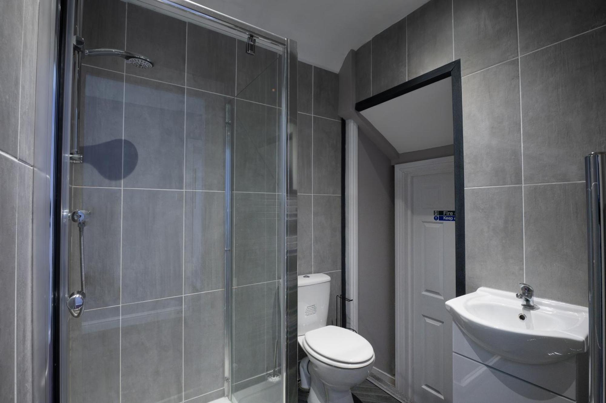 Tenby Town Centre Romantic Retreat Apartment For 2 ภายนอก รูปภาพ